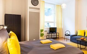 Cozy 2 Room Apartment Next To Hermannstrasse